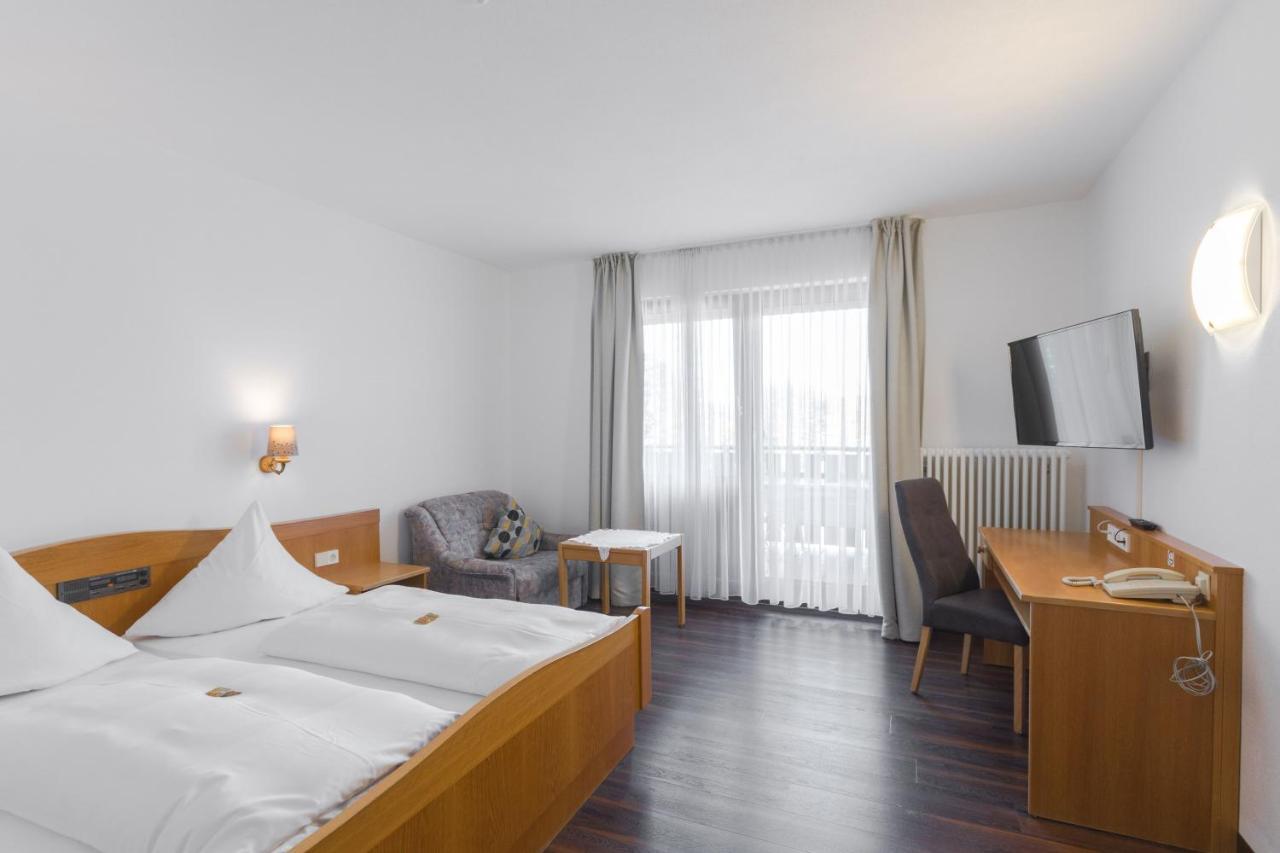 Hotel Bartholomaeus Zeitlarn Экстерьер фото