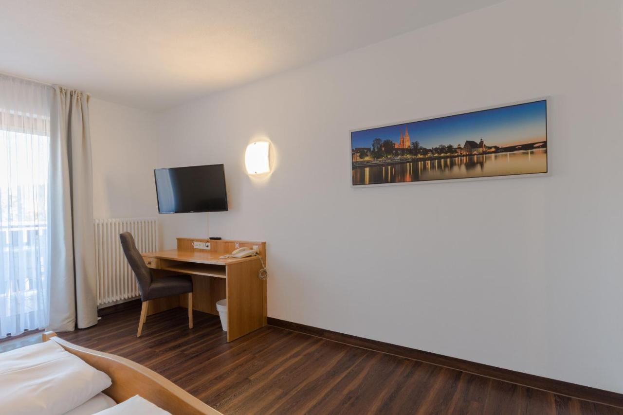 Hotel Bartholomaeus Zeitlarn Экстерьер фото